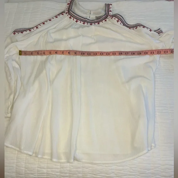 Como Vintage Embroidered White Sleeveless Cold Shoulder Top Size Large - Picture 9 of 13